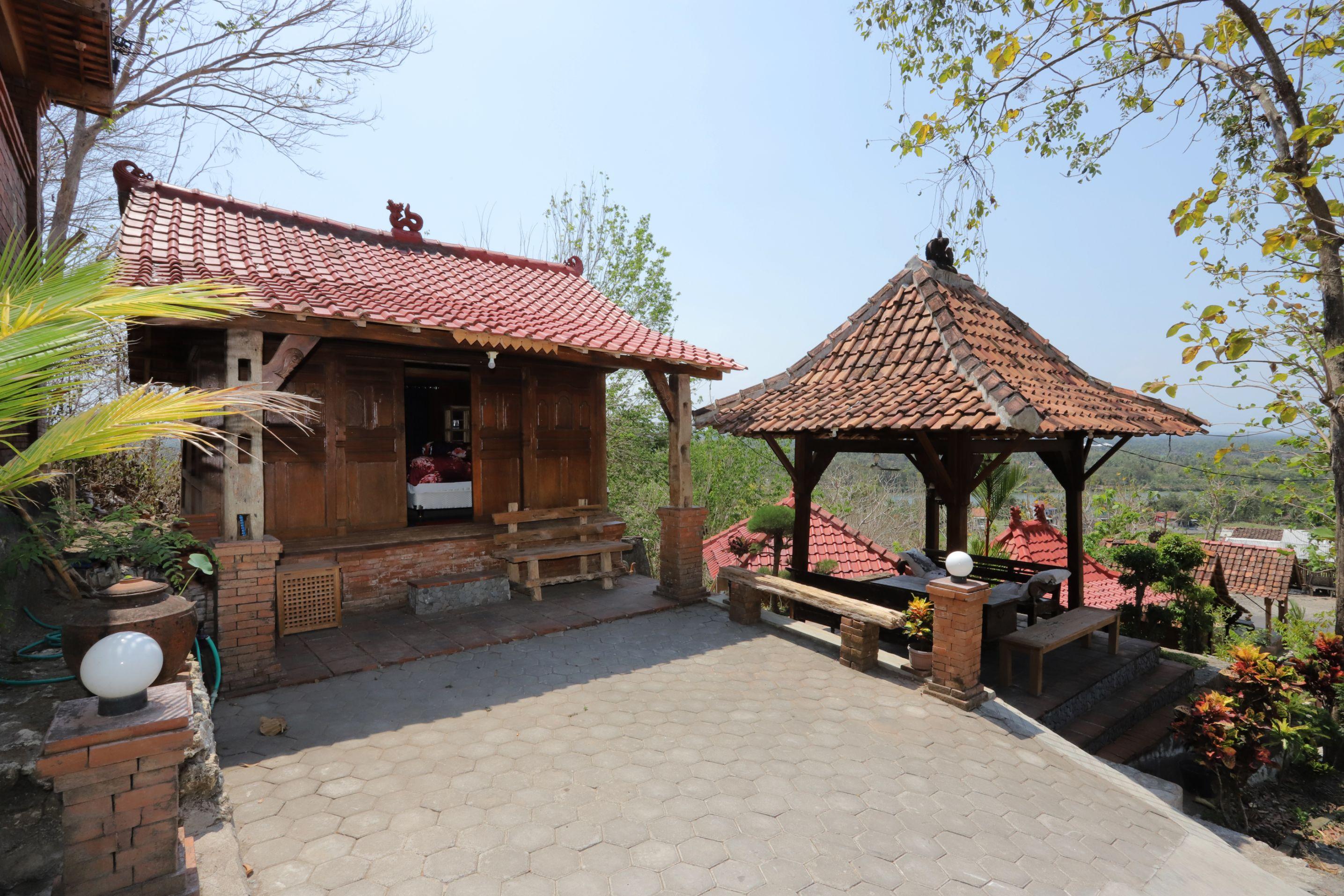Newalaskuliner & Homestaywatulumbung Kretek ภายนอก รูปภาพ