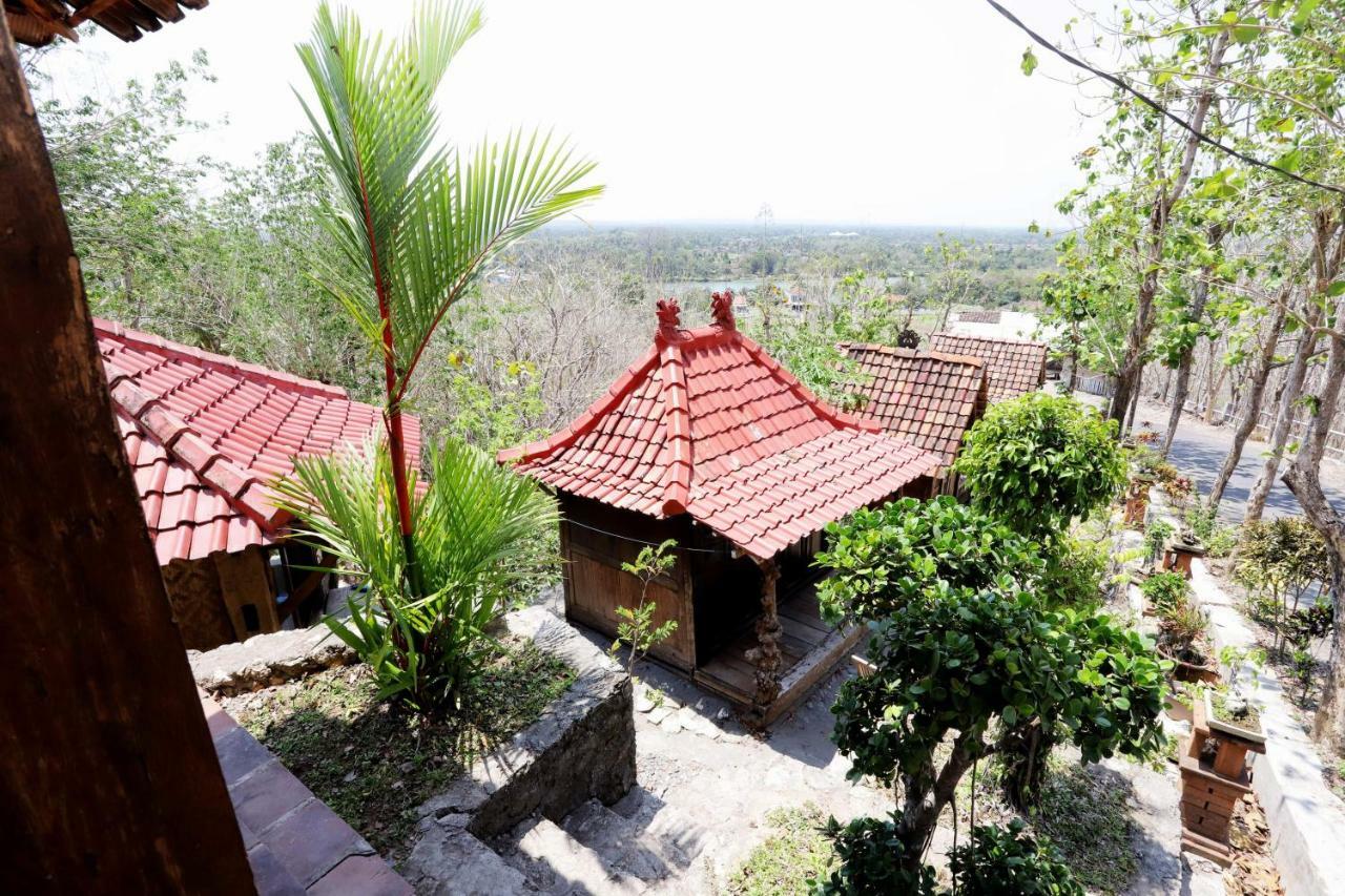 Newalaskuliner & Homestaywatulumbung Kretek ภายนอก รูปภาพ
